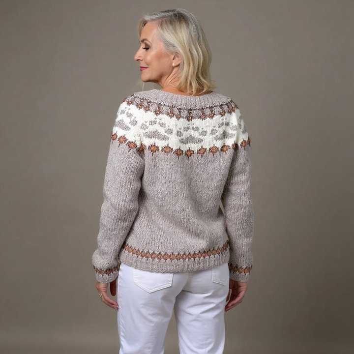 Siiri | Islantilaistyylinen neuletakki