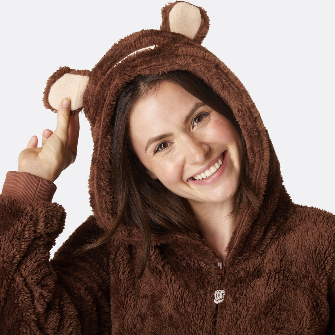 Ruskea nalle-onesie naisille