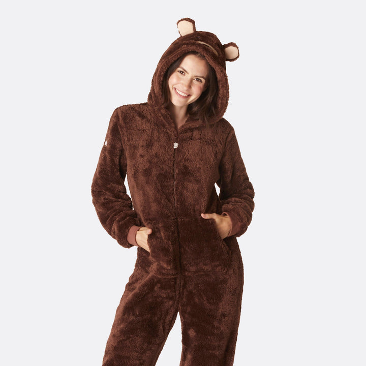 Ruskea nalle-onesie naisille