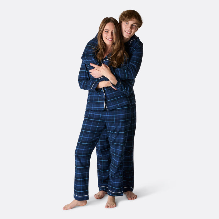 Sininen flanellinen joulupyjama naisille
