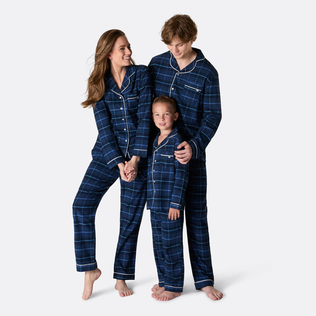 Sininen flanellinen joulupyjama naisille