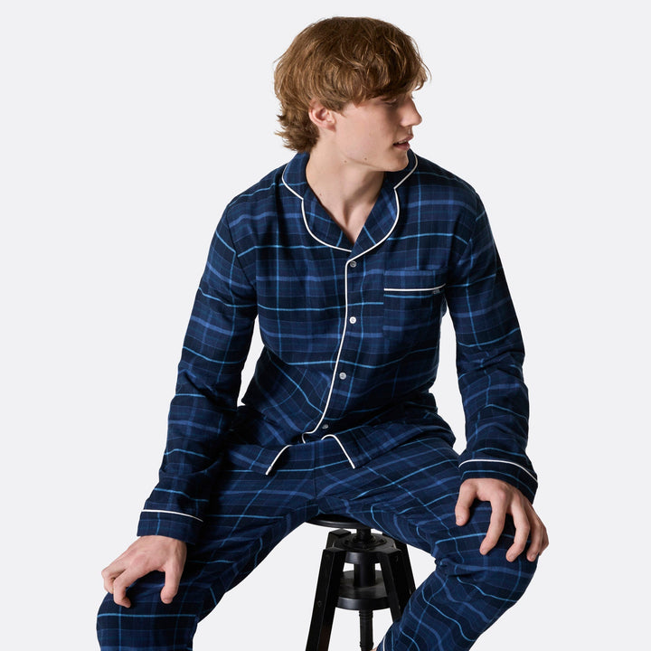 Sininen flanellinen joulupyjama miehille