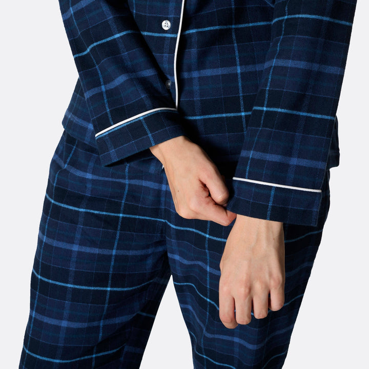 Sininen flanellinen joulupyjama naisille