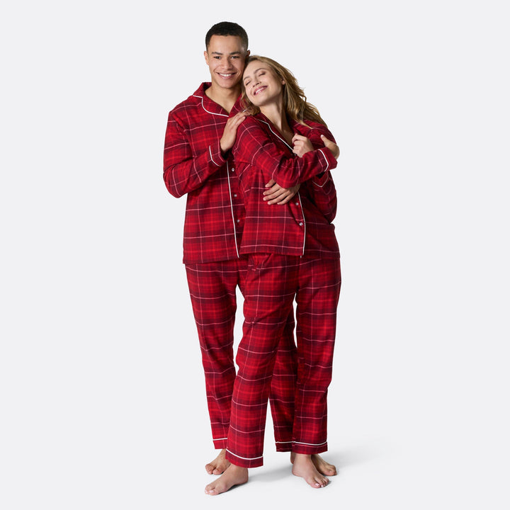 Punainen flanellinen joulupyjama naisille