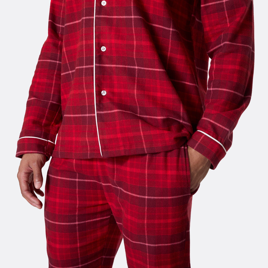 Punainen flanellinen joulupyjama miehille