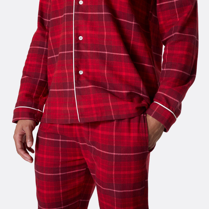 Punainen flanellinen joulupyjama miehille