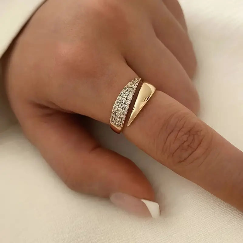 Émilie | Loistavan eleganssin naisten sormus