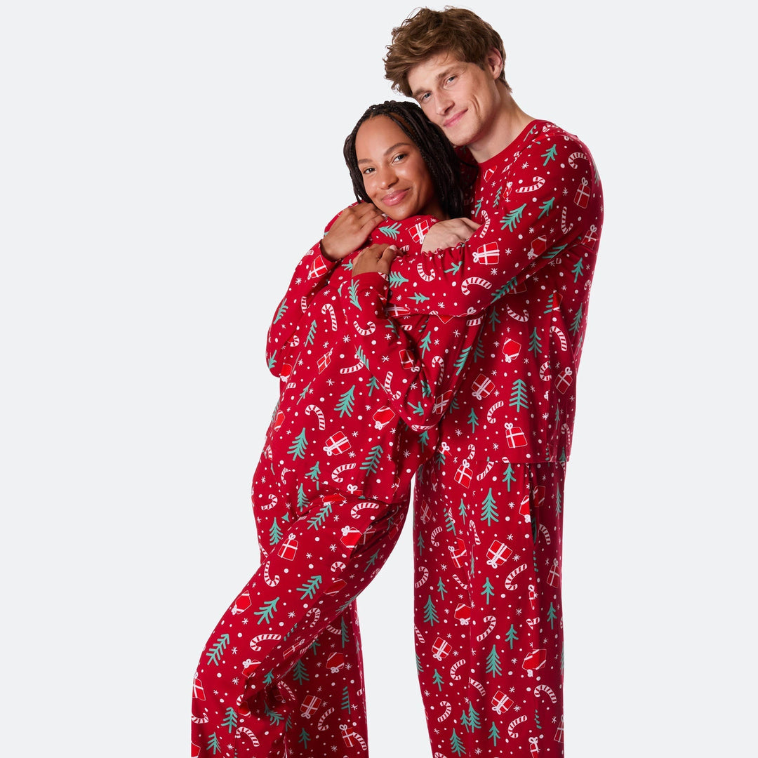 Punainen joulukuosinen joulupyjama naisille