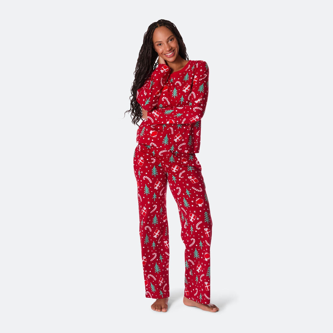 Punainen joulukuosinen joulupyjama naisille