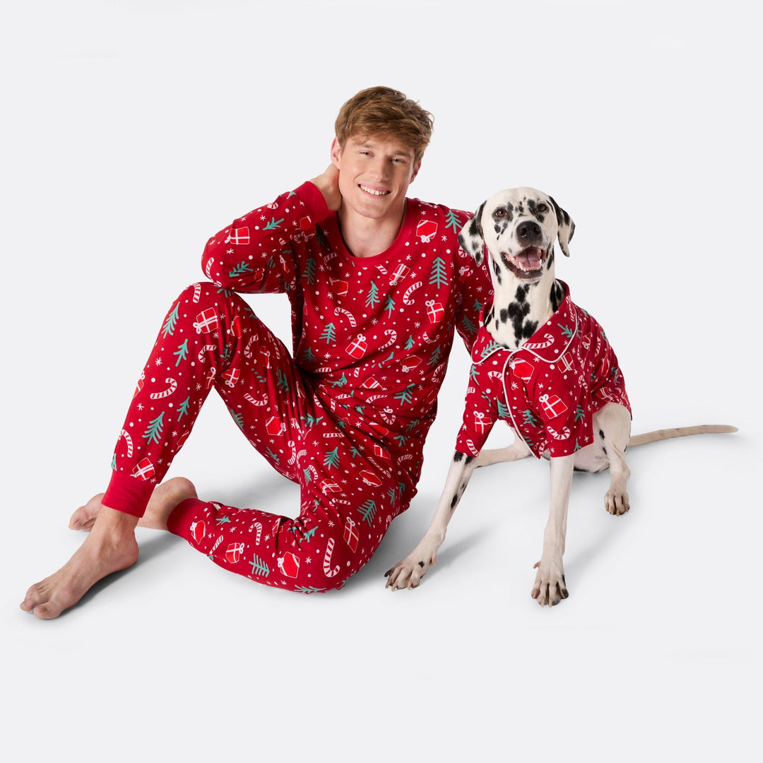 Punainen joulukuosinen joulupyjama koiralle