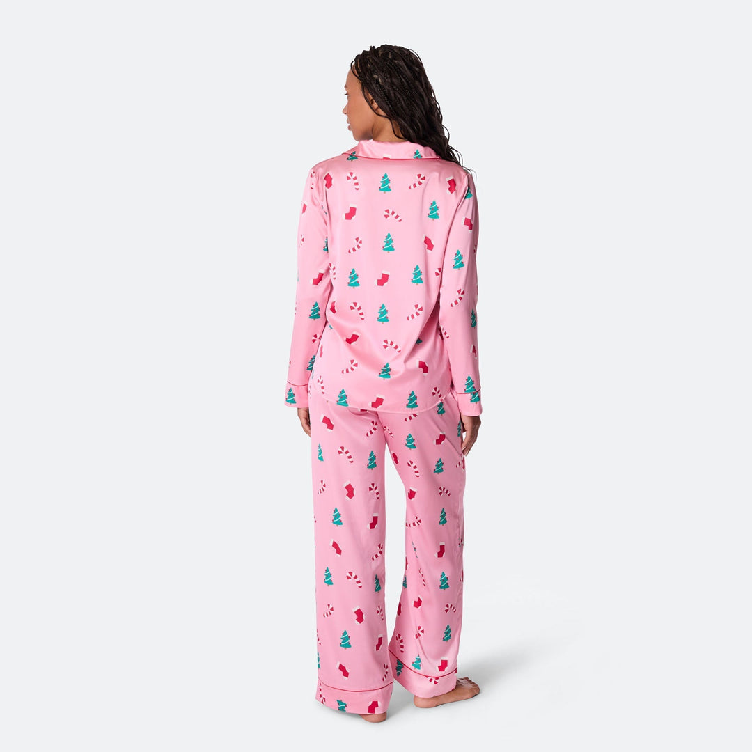 Roosa satiininen joulupyjama naisille