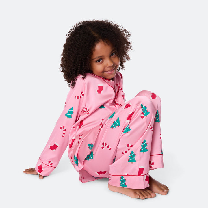 Roosa satiininen joulupyjama lapsille